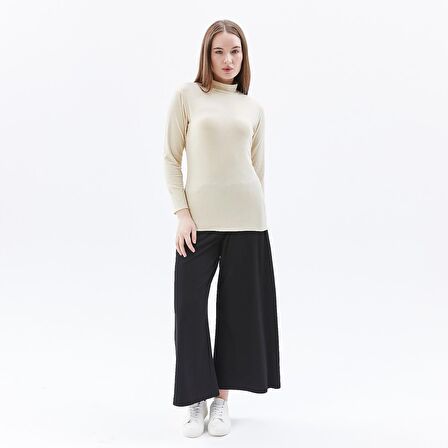 Kadın Dik Yakalı Fitilli Uzun Kollu Tişört