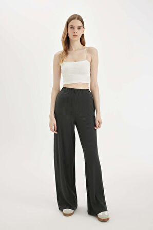 DeFactoFit Wide Leg Geniş Paça Eşofman Altı Standart Boy Beli Lastikli Cepli Modal Kumaş C0493AX24SMAR231