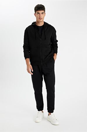DeFacto Siyah Comfort Regular Fit Rahat Kalıp Kapüşonlu Kalın İçi Yumuşak Tüylü Fermuarlı Sweatshirt D2323AX24AUBK81