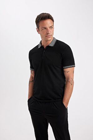 Slim Fit Kıvrılmaz Polo Yaka Kol Bantlı Pamuklu Tişört