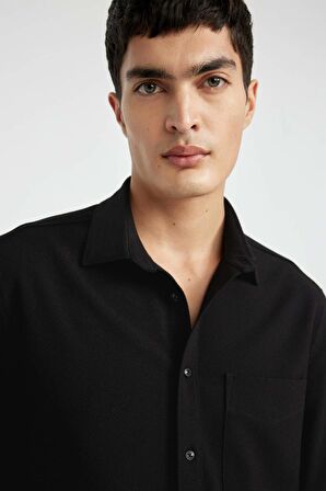 DeFacto Regular Fit Polo Yaka Krinkıl Basic Düz Uzun Kollu Siyah Gömlek B6484AX24SPBK27