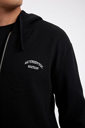 DeFacto Siyah Relax Fit Kapüşonlu Waffle Baskılı Cepli Fermuarlı Sweatshirt D2629AX24AUBK81