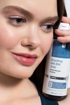 Mineaderm Smoothing AHA BHA Toner 200 ml
