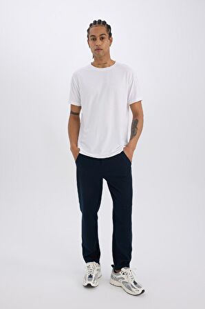 DeFactoFit Sporcu Jogger Eşofman Altı Slim Fit Dar Kesim Standart Paça Cepli Beli Lastikli D1956AX24AUNV146