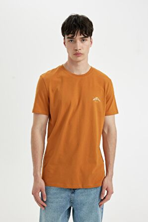 DeFacto Slim Fit Bisiklet Yaka Baskılı Kısa Kollu Tişört C6914AX24SMOG169