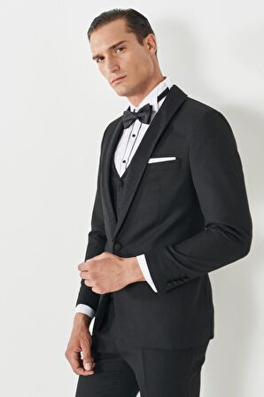 Erkek Siyah Ekstra Slim Fit Dar Kesim Kırlangıç Yaka Desenli Yelekli Smokin Takım