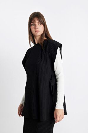 DeFacto Regular Fit Bisiklet Yaka Süveter Y1323AZ24AUBK81