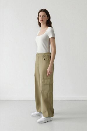 DeFacto Coool Jogger Pantolon Gabardin Kumaş Normal Bel Basic Düz Kargo Cepli B0454AX24SPKH461