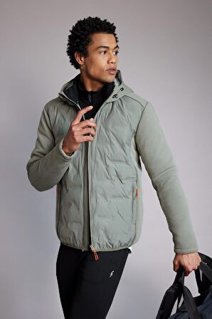 DeFactoFit Rüzgar Geçirmez Mont Slim Fit Dar Kesim Kapüşonlu Fermuarlı Cepli B2301AX24SPKH457