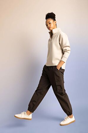 DeFactoFit Standart Fit Basic Düz Sporcu Paraşüt Pantolon C0373AX23WNBN573