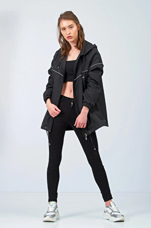 Kadın Siyah Yağmurluk