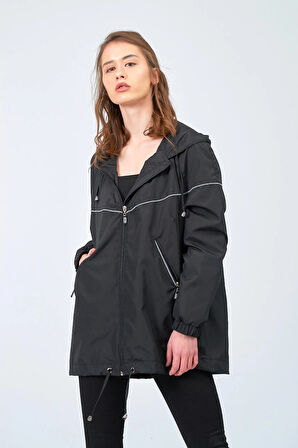 Kadın Siyah Yağmurluk