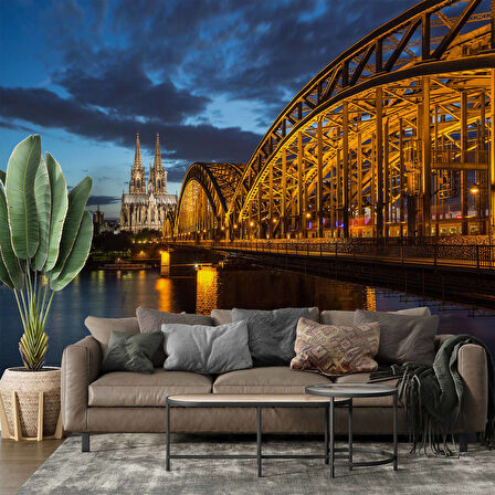 Köln Katedrali ve Hohenzollern Köprüsü Manzaralı Duvar Kağıdı