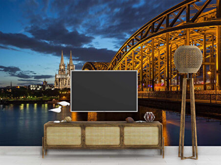 Köln Katedrali ve Hohenzollern Köprüsü Manzaralı Duvar Kağıdı