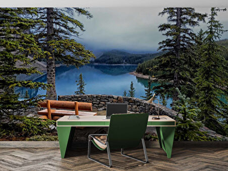 Orman ve Göl Manzaralı Duvar Kağıdı