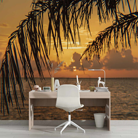 Gün Batımı ve Palmiye Dal Manzaralı Duvar Kağıdı