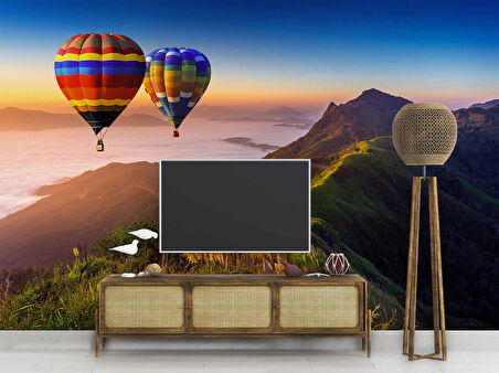 Dağ ve Sıcak Hava Balon Manzaralı Duvar Kağıdı