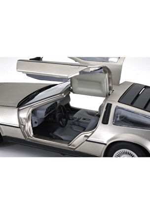 Sun Star DMC  1:18 –  Geleceğe Dönüş (Back to Future ) 1981 DeLorean DMC-12 LK   Synoverse Kitap Hediyeli