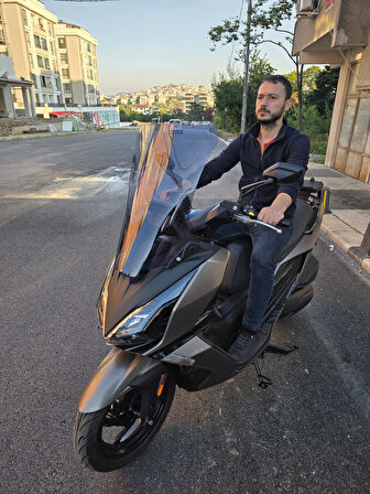 MOTOCAM Kymco Downtown GT 350 Siperlik Ön Cam 2025 Model 62cm Füme Renkli 4mm