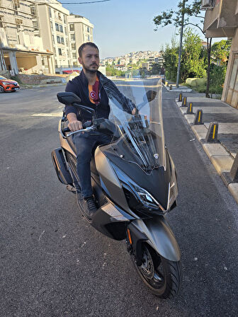 MOTOCAM Kymco Downtown GT 350 Siperlik Ön Cam 2025 Model 62cm Şeffaf Renkli 4mm
