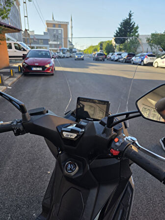 MOTOCAM Kymco Downtown GT 350 Siperlik Ön Cam 2025 Model 62cm Şeffaf Renkli 4mm
