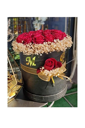 Silindir Kutuda Gerçek Görünümlü Yapay Kadife Gül Kız Isteme Buketi