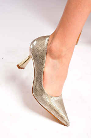 Şık Metalik Altın Yılan Derisi Desenli Stiletto Ayakkabı, Özel Günler İçin, Orta Kalın Topuklu