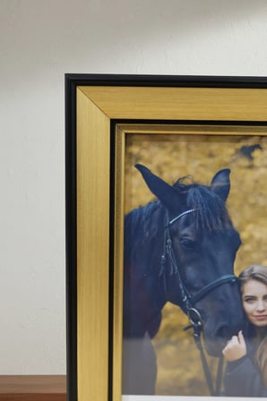Ultra Lüks 15x21 İşlemeli Ayaklı Plastik Fotoğraf Çerçevesi