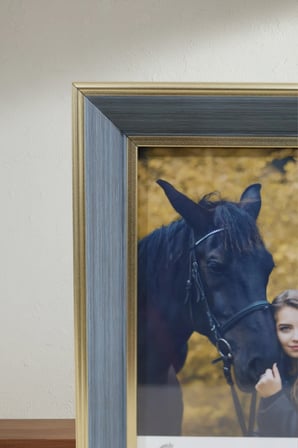 Ultra Lüks 15x21 İşlemeli Ayaklı Plastik Fotoğraf Çerçevesi