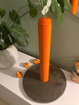 Havuç Figürlü Düz Kedi Tırmalama Tahtası 52 cm
