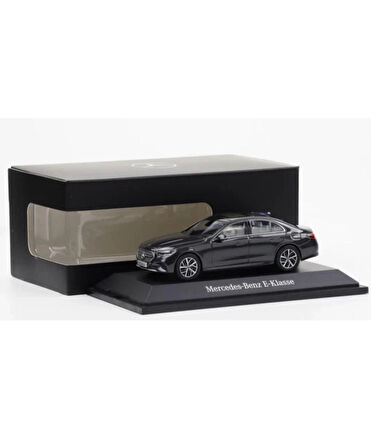 iScale Mercedes-Benz E-Class 1:43 Ölçek Diecast Model Arabq 