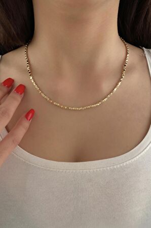 14 Ayar Altın  Dorika Top Detaylı Küp Kolye