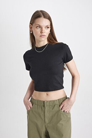 DeFacto Coool Fitted Bisiklet Yaka Basic Düz Kısa Kollu Tişört Z8790AZ24SMBK81