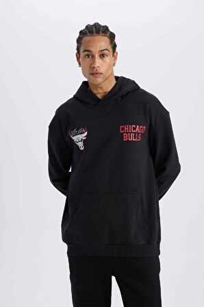 DeFactoFit NBA Chicago Bulls Boxy Fit Kapüşonlu Kalın Sweatshirt D6574AX25SPBK81