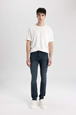 DeFacto Pedro Slim Fit Dar Kalıp Normal Bel Dar Paça Jean Pantolon C5682AX24SMNM41