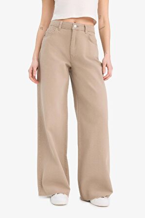 DeFacto Wide Leg Gabardin Pantolon Geniş Paça Normal Bel Standart Boy Cepli E4381AX25SPBG644
