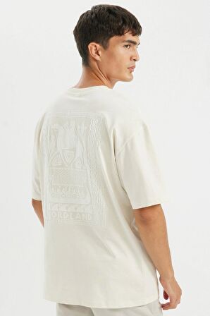 DeFacto Oversize Fit Bisiklet Yaka Sırt Baskılı Kısa Kollu Tişört D4911AX24AUER98