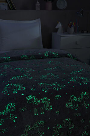 Özdilek Unicorn Glow In The Dark Tek Kişilik Battaniye 150x220 cm