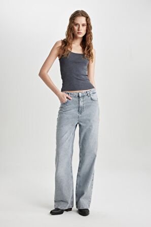 DeFacto Slim Fit Dar Kesim U Yaka Ribana Yıkamalı Soluk Efektli Basic Atlet C2621AX24SPAR191