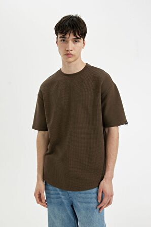 DeFacto Comfort Regular Fit Rahat Kesim Bisiklet Yaka Waffle Kumaş Pamuklu Kısa Kollu Basic Düz Tişört B4443AX24SPBN574