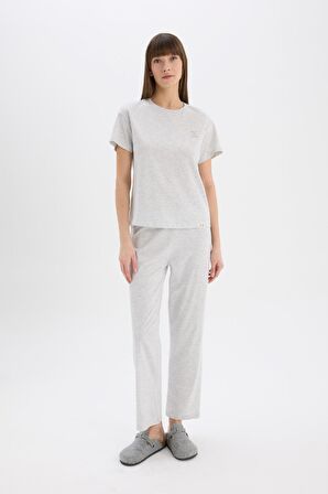 DeFacto Pijama Takımı Regular Fit Bisiklet Yaka Kısa Kollu Üst Beli Lastikli Uzun Altı-Fall in Love E5820AX25SPGR93