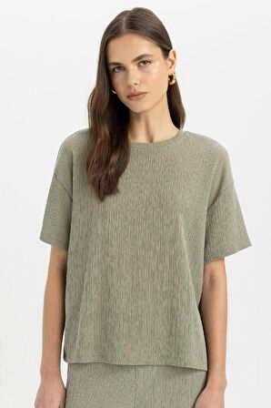 DeFacto Relax Fit Bisiklet Yaka Bürümcük Kısa Kollu Tişört C3843AX24SPKH418