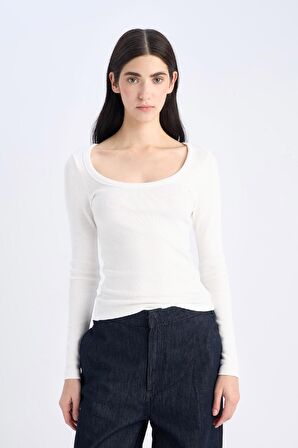 DeFacto Slim Fit Dar Kesim Basic Düz Fitilli Kaşkorse Uzun Kollu Beyaz Tişört E5768AX25SPWT32
