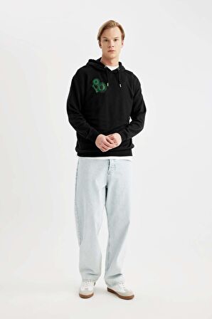 DeFacto Rick and Morty Boxy Fit Kapüşonlu Sırt Baskılı Sweatshirt B5368AX24SPBK81