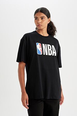 DeFactoFit NBA Wordmark Boxy Fit Bisiklet Yaka Kısa Kollu Tişört Z9313AZ24AUBK81