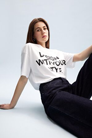 DeFacto Oversize Geniş Kalıp Bisiklet Yaka Baskılı Casual Kısa Kollu Tişört E5059AX25SPWT34