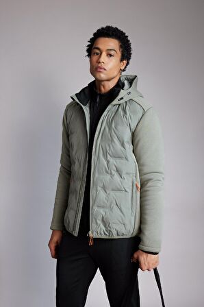 DeFactoFit Rüzgar Geçirmez Mont Slim Fit Dar Kesim Kapüşonlu Fermuarlı Cepli B2301AX24SPKH457