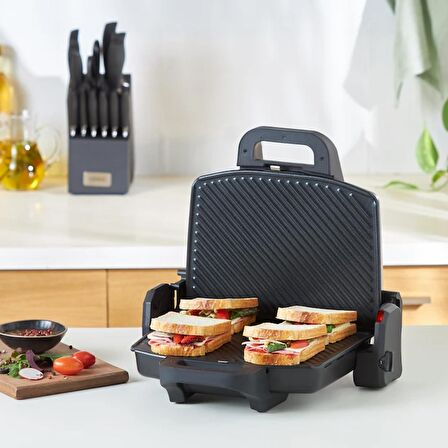 Karaca Future Essential Tost Makinesi Matte Black 1800 W