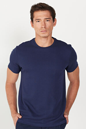 Erkek Lacivert Slim Fit Dar Kesim Bisiklet Yaka %100 Pamuk Tişört