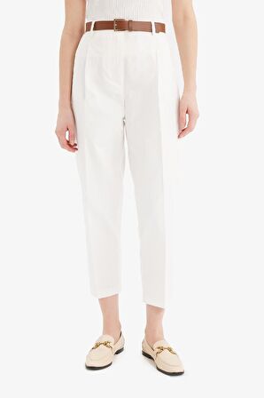 DeFacto 	Carrot Fit Gabardin Kumaş Pantolon Kemerli Yüksek Bel Kısa Paça D2732AX25SPWT32